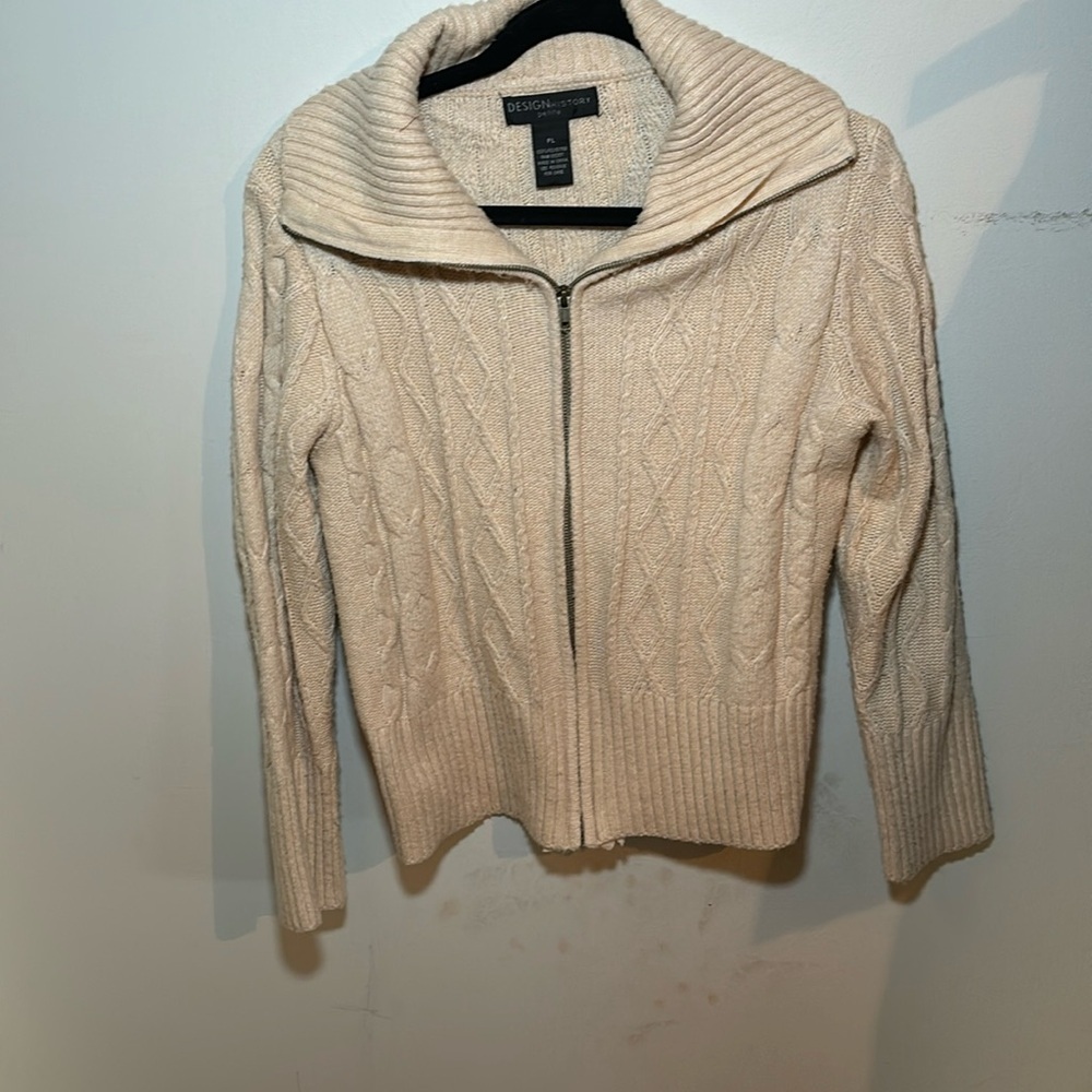 Design History Ladies Cardigan